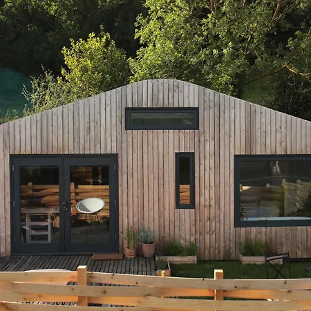 Two Unique Cabins Wrapped In Beautiful Welsh Scenery Presteigne Exterior photo