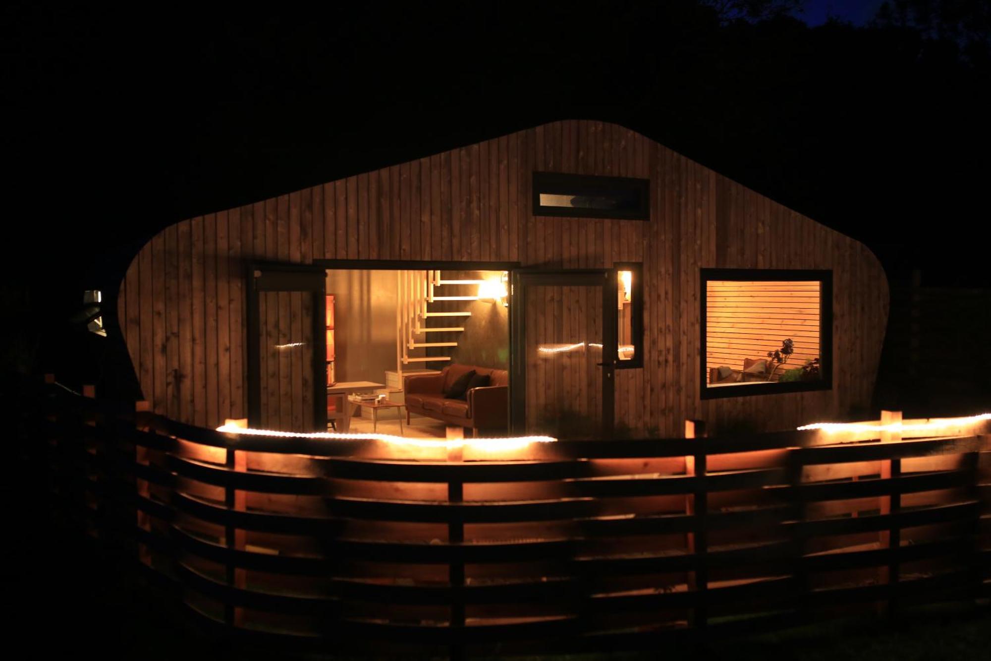 Two Unique Wrapped In Beautiful Welsh Scenery Apartment Presteigne