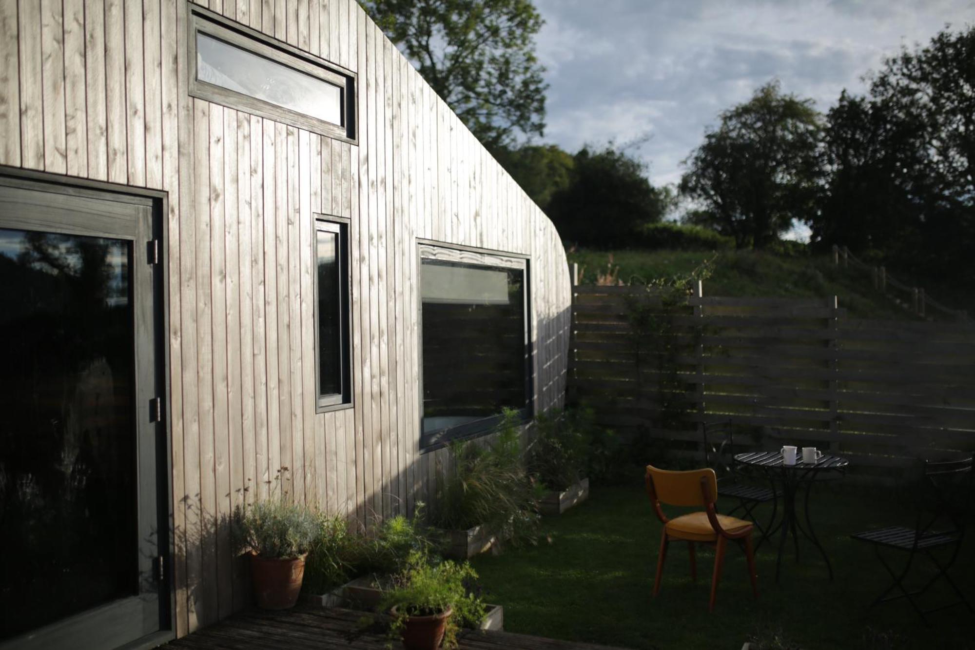 Two Unique Wrapped In Beautiful Welsh Scenery Apartment